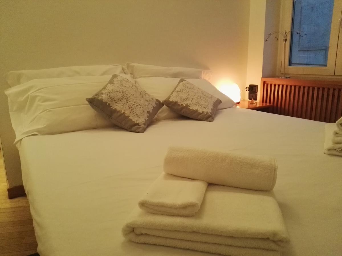 Duomo 5 Apartment มิลาน ภายนอก รูปภาพ